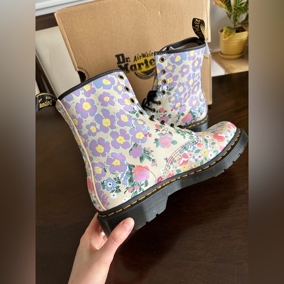 DR. MARTENS 1460 FLORAL MASH UP LEATHER LACE UP BOOTS - Picture 2 of 7